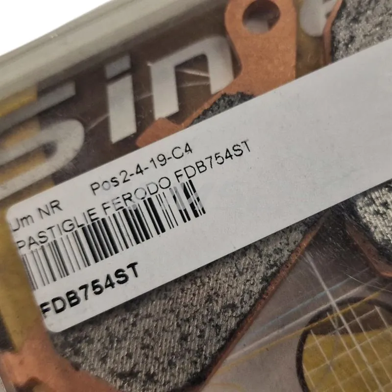 Pastiglie Ferodo sinterizzate FDB754ST versione stradale sinter grip road per maxi moto Honda, Kawasaki, Suzuki, Voge e Yamaha, ricambio FDB754ST