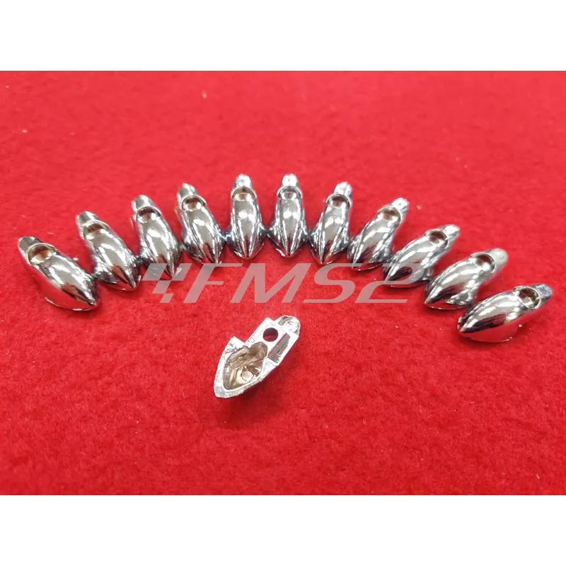 Confezione high quality Cif di puntali cromati e ribattini in alluminio per serie strisce pedana Piaggio Vespa small frame 50 e 125 cc, ricambio C00157-HQ