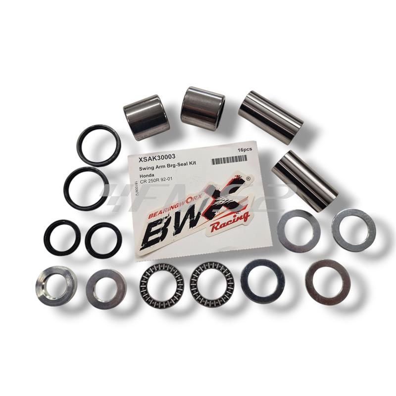 Kit gabbie rulli BWX per revisione forcellone cross Honda CR 250 2 tempi prodotti dal  1992 fino al 2001, ricambio XSAK30003