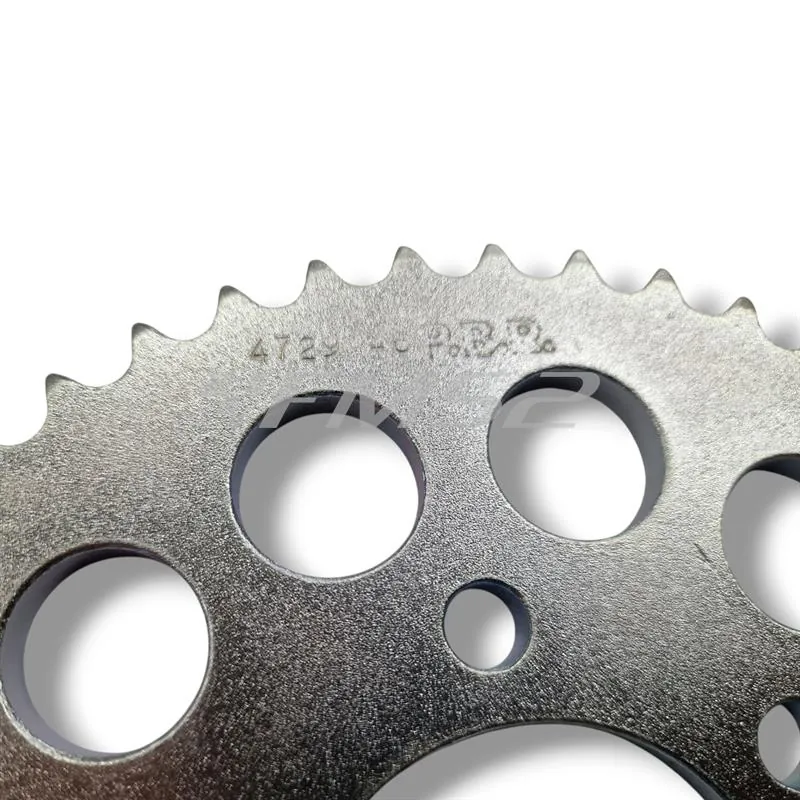 Kit Pignone, corona, catena PBR con corona acciaio Z46, pignone acciaio Z13 e catena EK passo 428 DEH con 130 maglie per Keeway 125 RKF prodotte dal 2017 al 2020, ricambio EK248