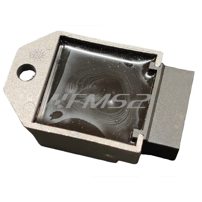 Regolatore tensione guilera 12 v (volt)-80w + intermittenza frecce 2x10w per ciclomotori Beta e Derbi Senda, ricambio 162010