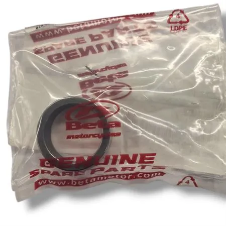 Boccola distanziale albero cambio secondario uscita pignone originale BETA per tutti i modelli enduro 2t e 4t con motore Beta, ricambio 006.04.040.00.00