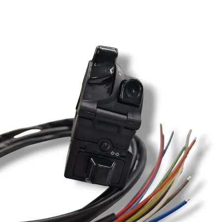 Blocchetto devio fanali multifunzione universale per montaggio lato destro originale Domino completo di cablaggio per applicazioni varie, ricambio AV2212