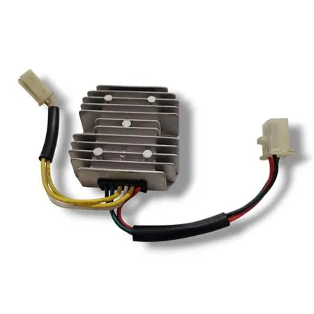 Regolatore di tensione trifase RMS per maxi scooter Kymco 125, 150, 200, 250 cc, ricambio 246030081